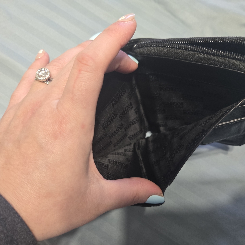 Michael Kors Tan and Black MK Logo Wallet - Picture 2 of 6